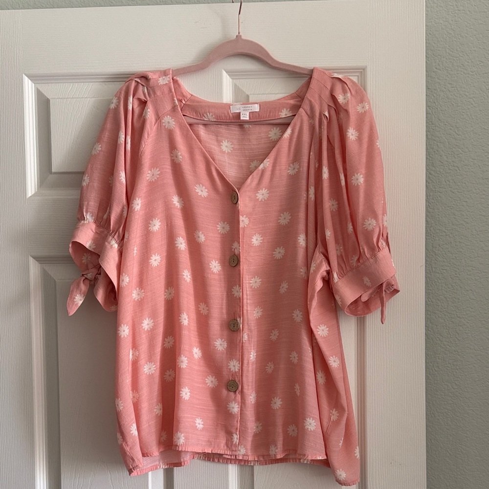 LC Lauren Conrad Blush Floral Button-Up Blouse